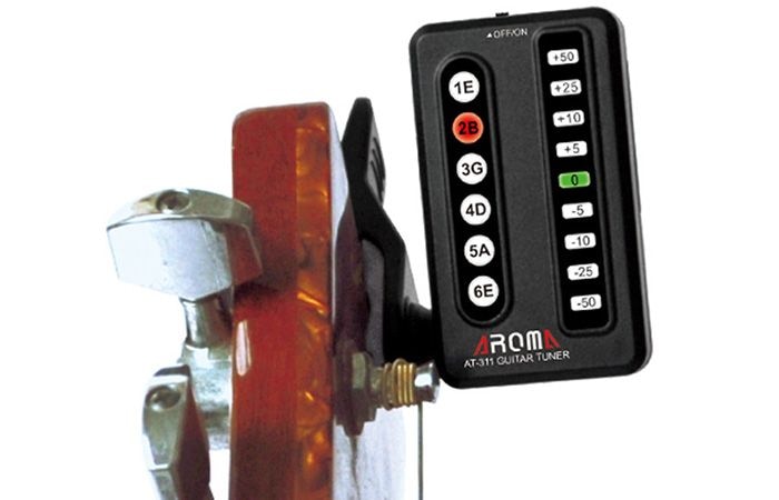 Тюнер для гитары с прищепкой AROMA AT-311 Тюнер для гитары с прищепкой AROMA AT-311