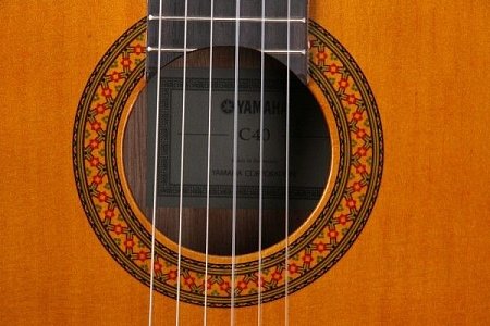 Классическая гитара YAMAHA C40 купить в Москве: цены, доставка, фото Классическая гитара YAMAHA C40 купить в Москве: цены, доставка, фото